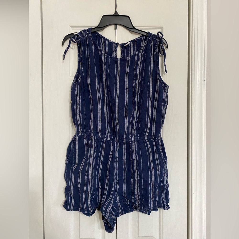 Old Navy linen blue and white striped shorts romper deep cross over keyhole back
